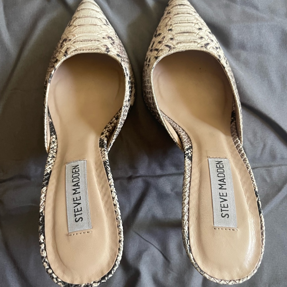 Steve Madden - Elyse Mule size 7M snakeskin